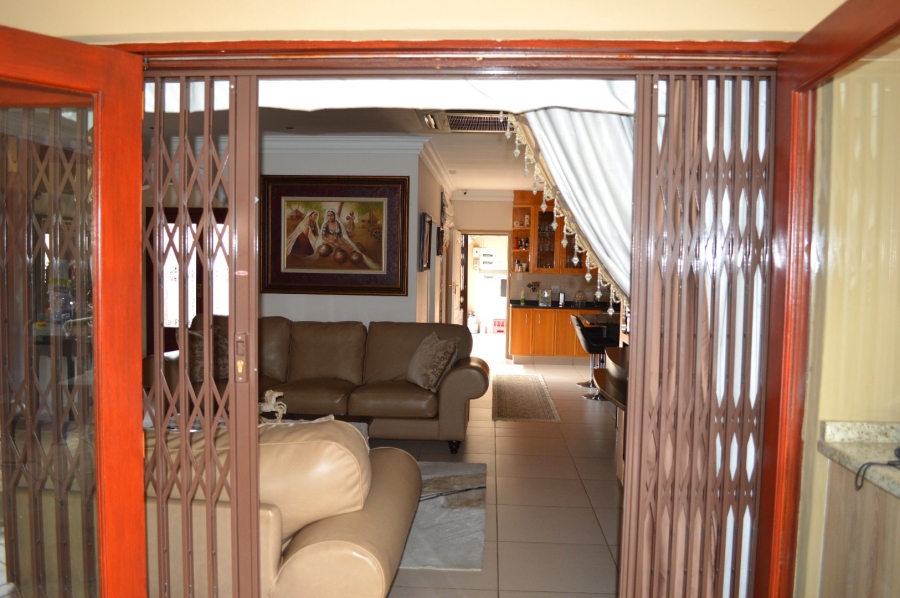 4 Bedroom Property for Sale in Flamwood North West